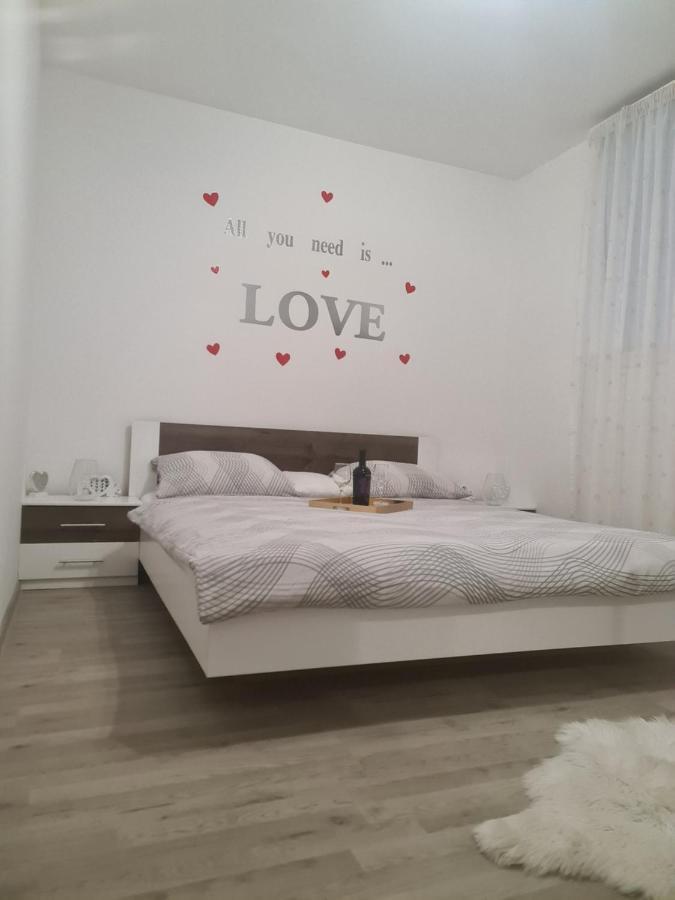 Ferienwohnung Manuela Senj  Exterior foto