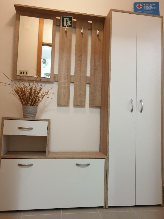 Ferienwohnung Manuela Senj  Exterior foto
